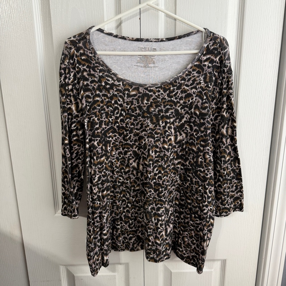 Time & Tru leopard print top size XXL